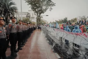 aksi-demo-mahasiswa-tersebar-di-4-titik-vital-jakarta-hari-ini